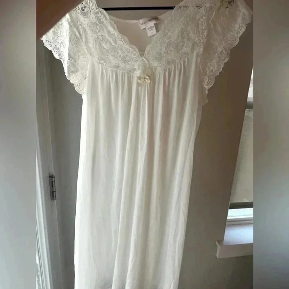 Vintage shadowline ivory bow and lace detail midi chemise slip lingerie nightie - Picture 3 of 11